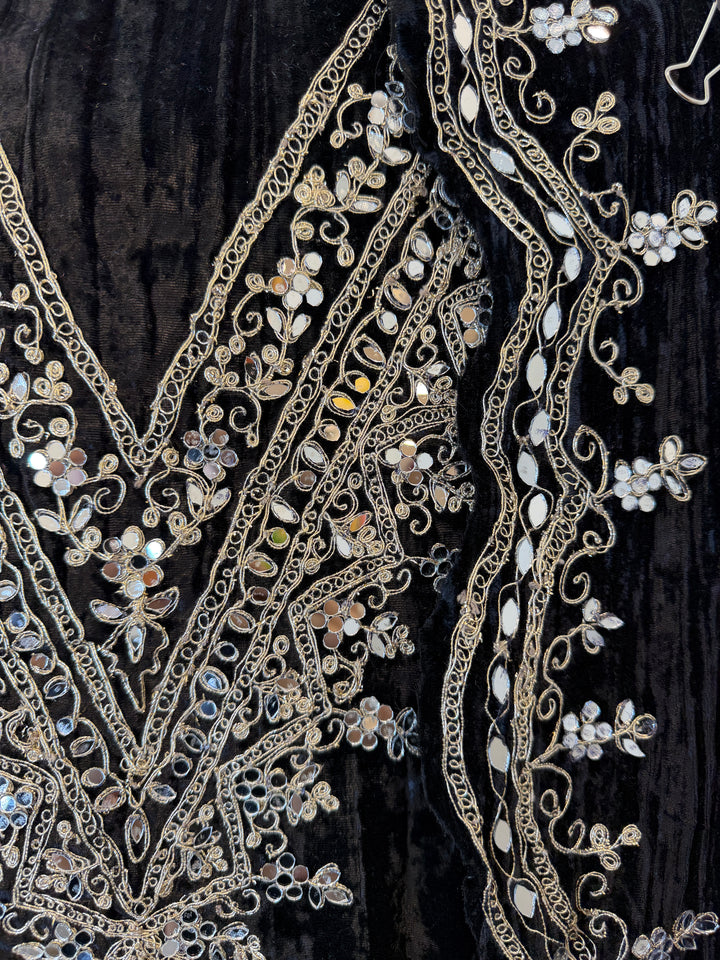 Zareen – Black Crushed Velvet Mirror Work Suit