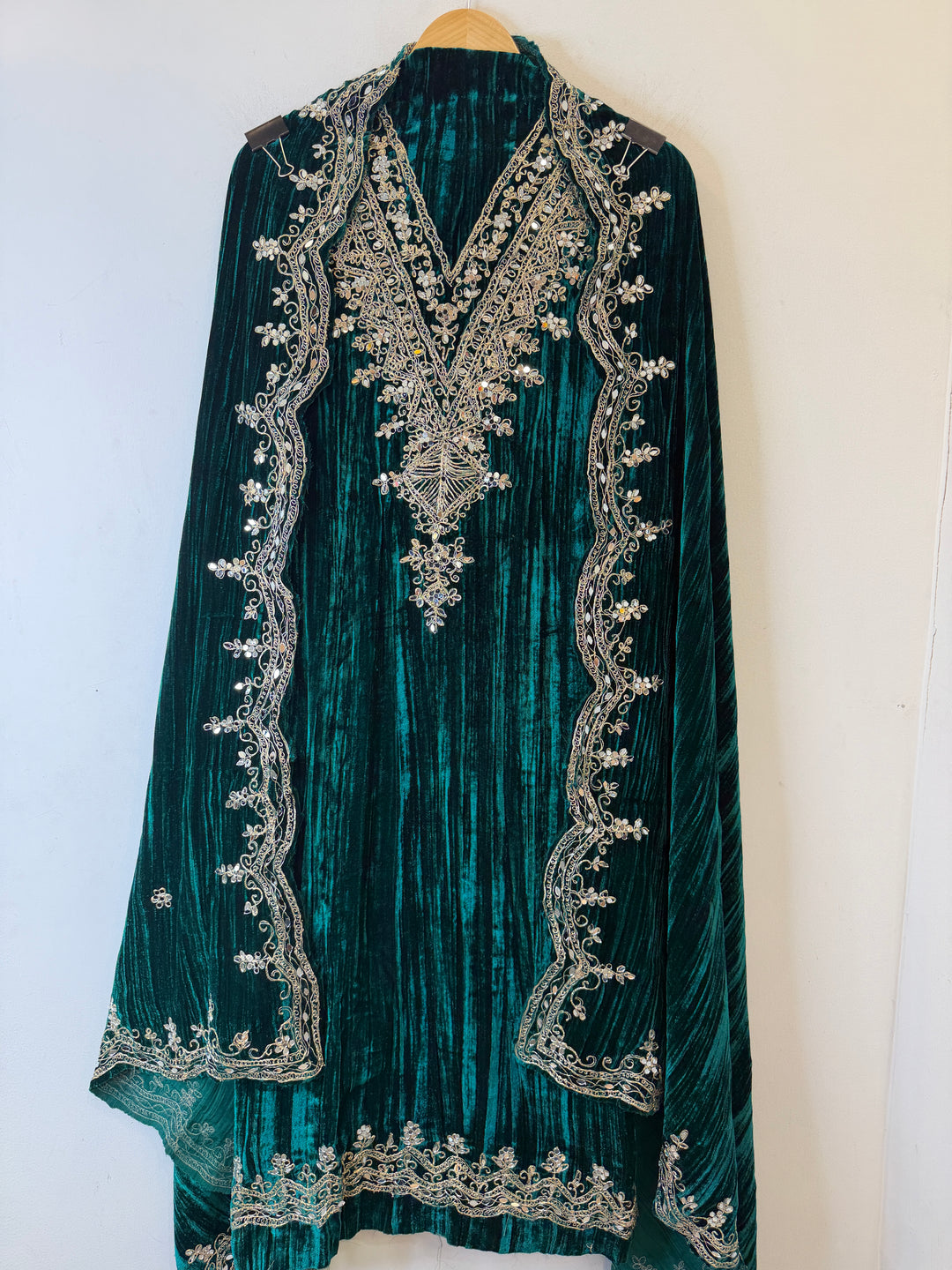 Zareen – Crushed Velvet Mirror Work Suit