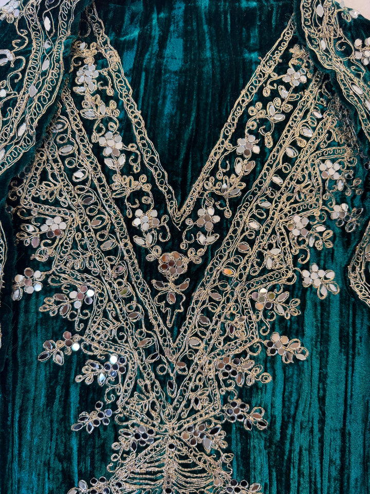 Zareen – Crushed Velvet Mirror Work Suit