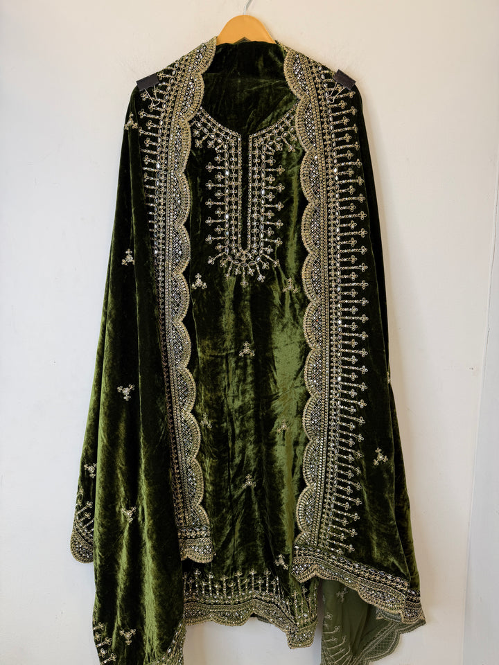 Rishka – Micro Velvet Dori Work Suit