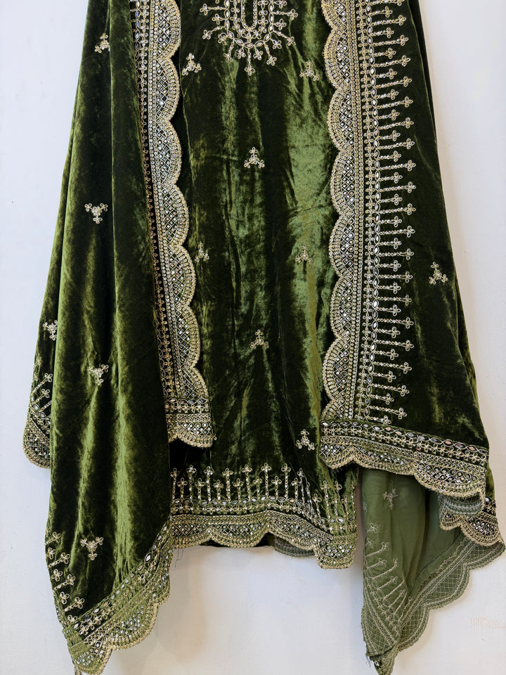 Rishka – Micro Velvet Dori Work Suit