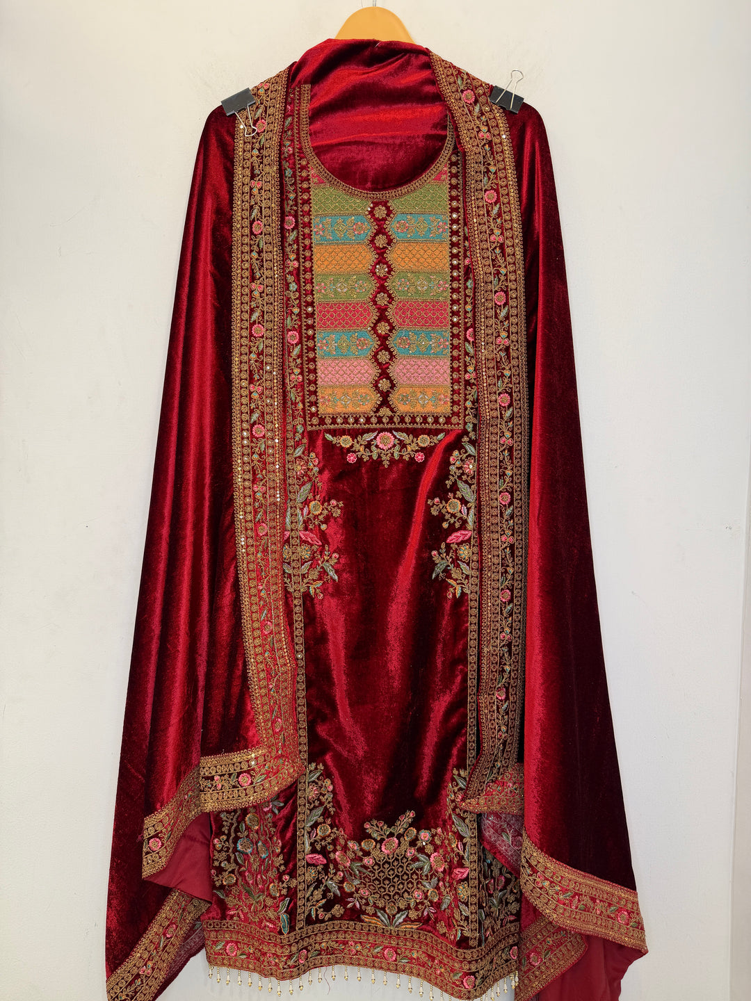 Mahel – Silk Velvet Threadwork Suit