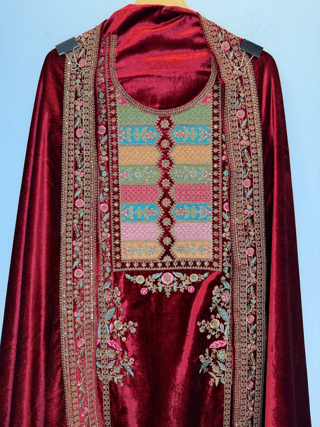 Mahel – Silk Velvet Threadwork Suit
