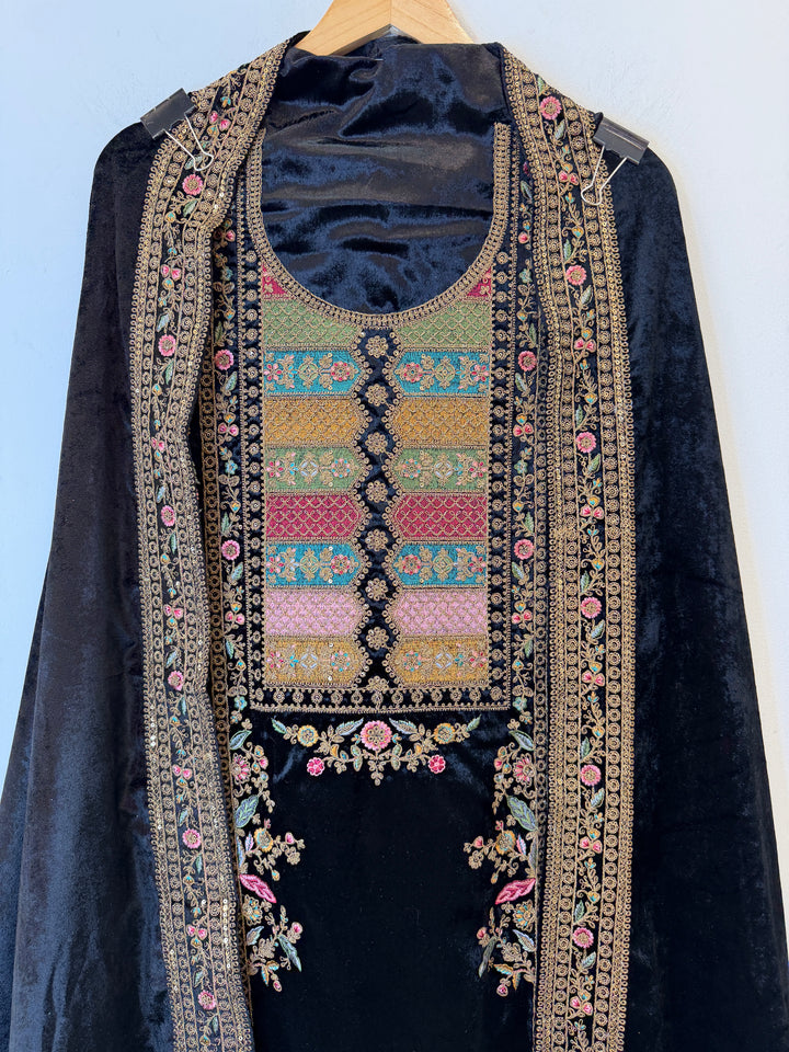 Mahel – Silk Velvet Threadwork Suit