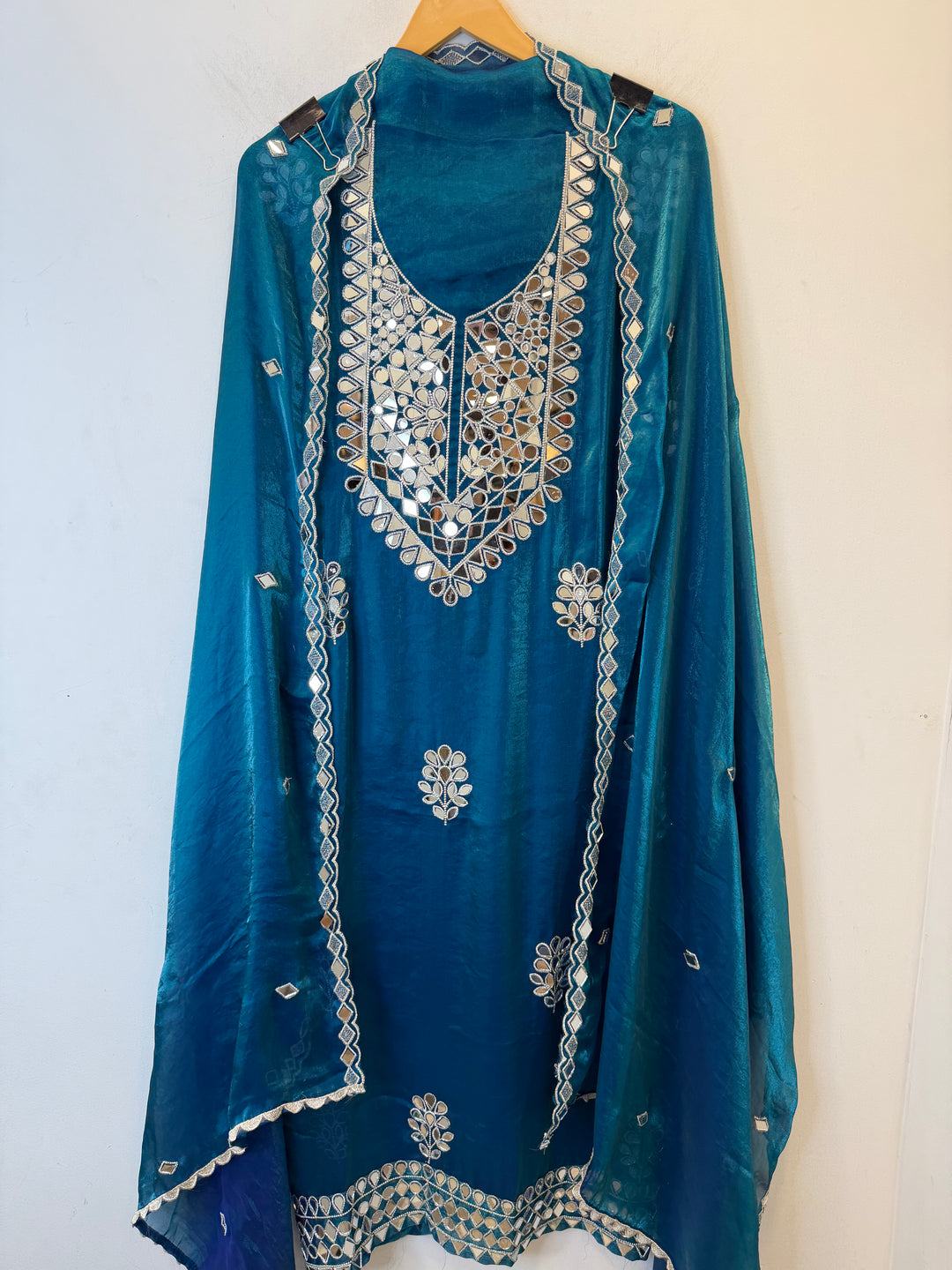 Ishara – Glass Organza Mirror Work Suit
