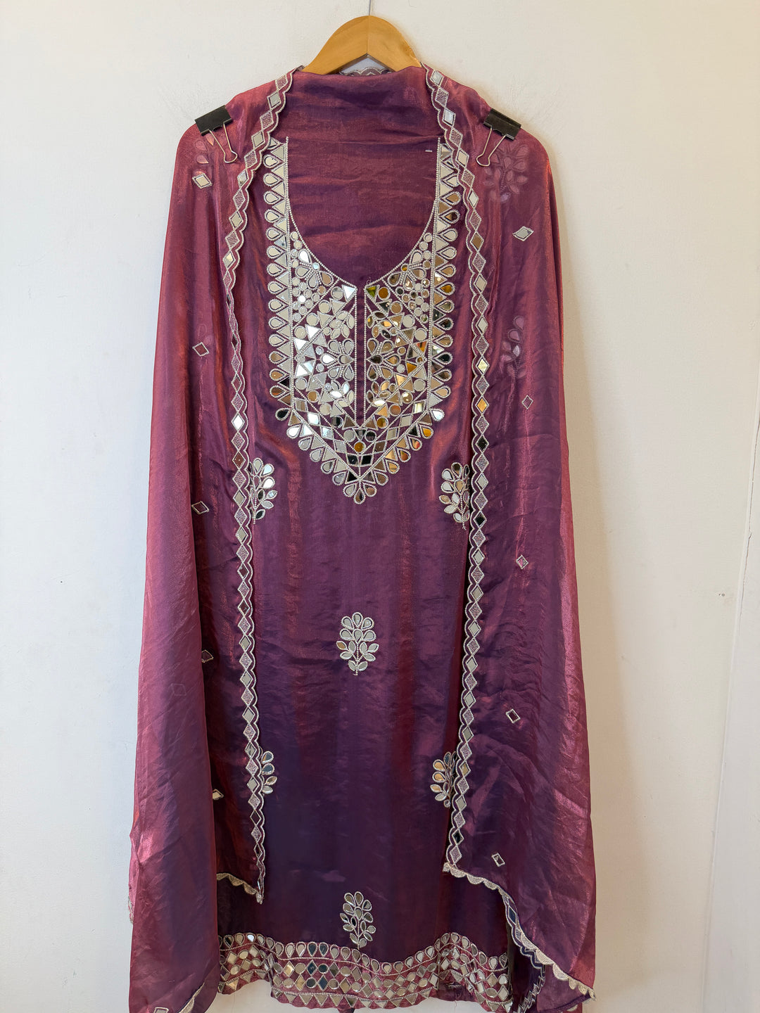 Ishara – Glass Organza Mirror Work Suit