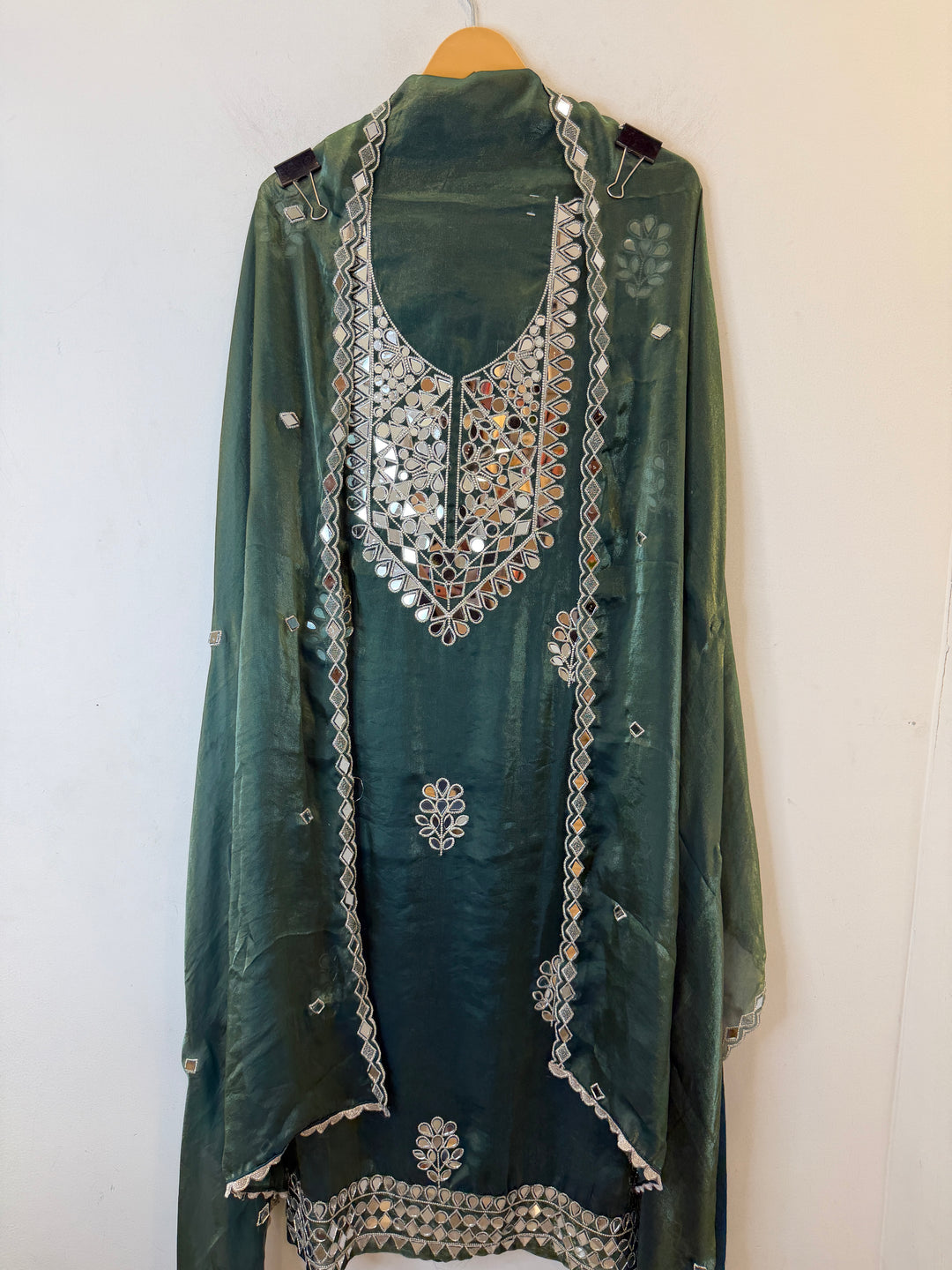 Ishara – Glass Organza Mirror Work Suit
