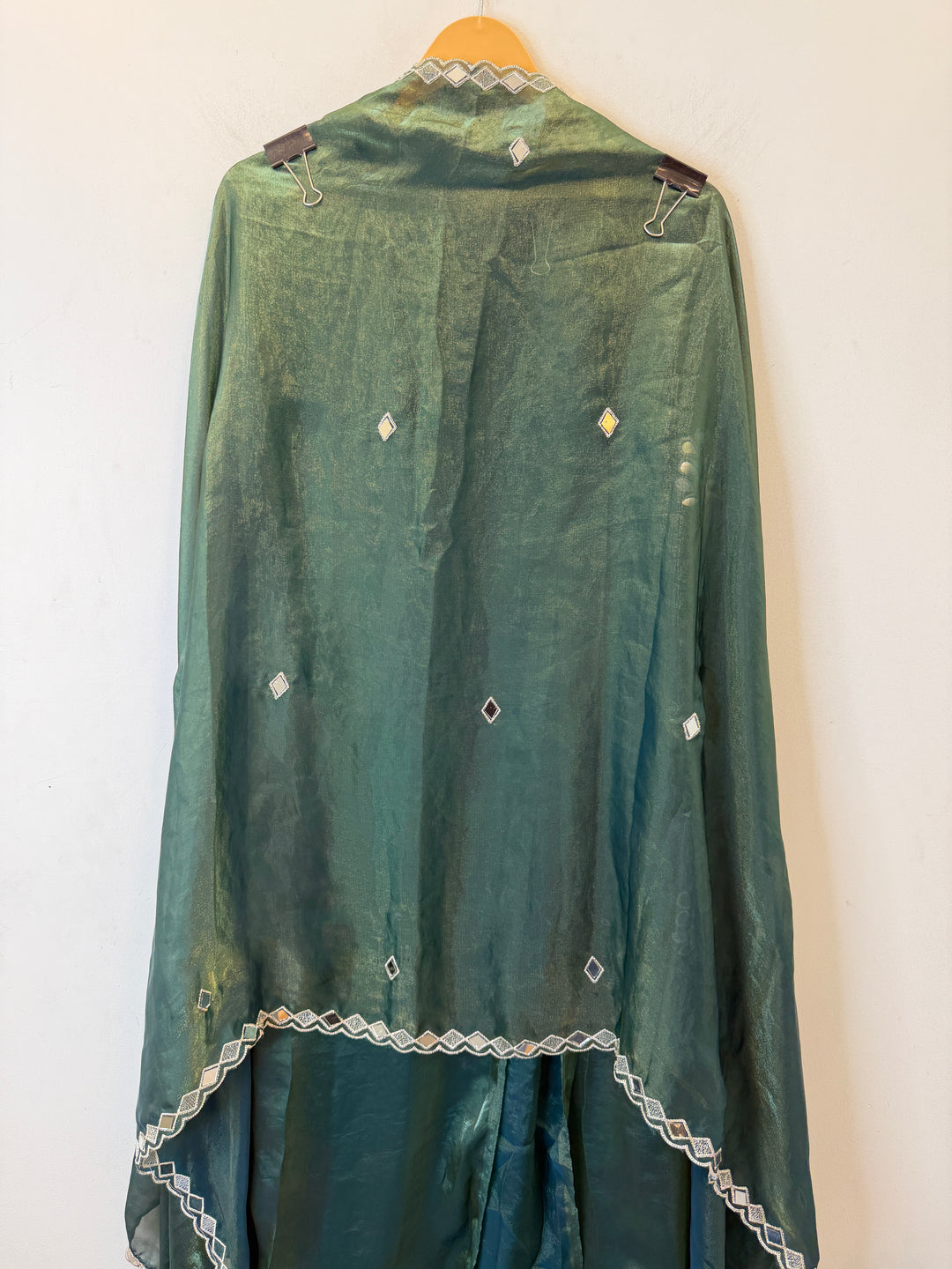 Ishara – Glass Organza Mirror Work Suit