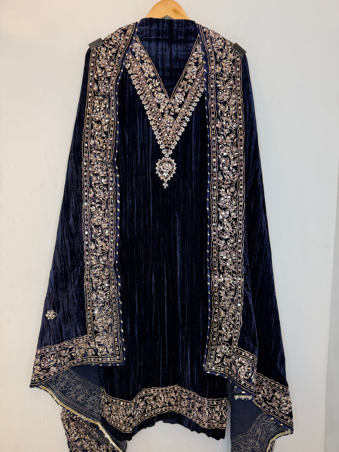 Reha – Crushed Velvet Mirror Work Suit