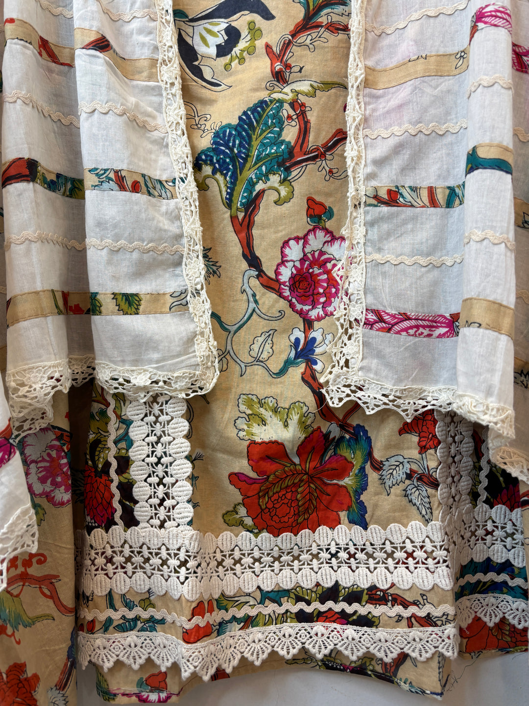 Beige Mul Cotton Floral Printed Suit Set with Mirror &amp; Crochet Detailing