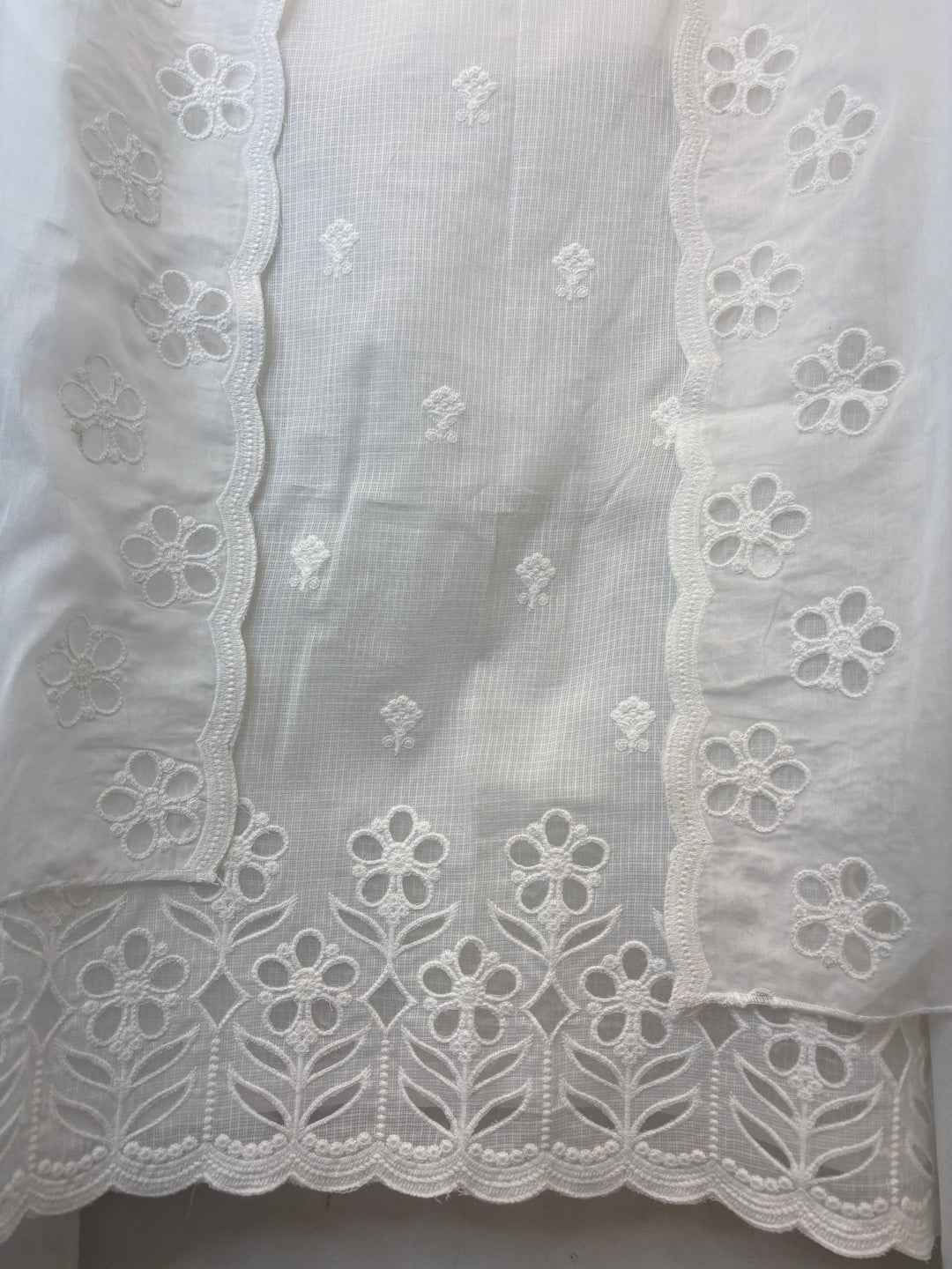 White Kota Cotton Suit Set with Embroidered Floral Detailing