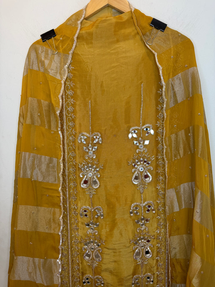 Zahira – Tissue Handworked Suit
