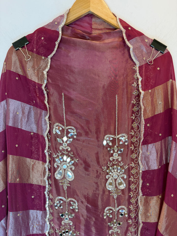 Zahira – Tissue Handworked Suit
