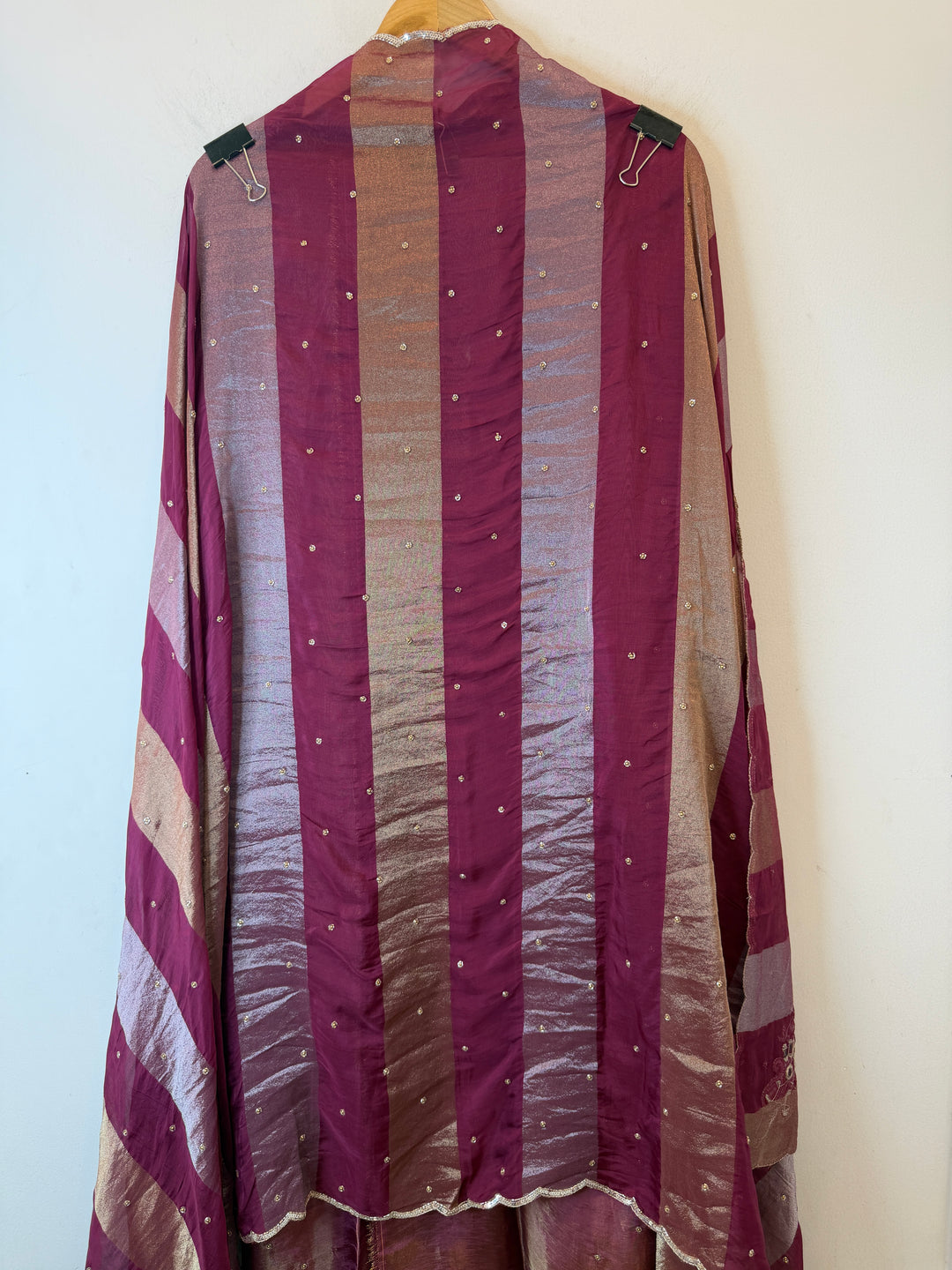 Zahira – Tissue Handworked Suit