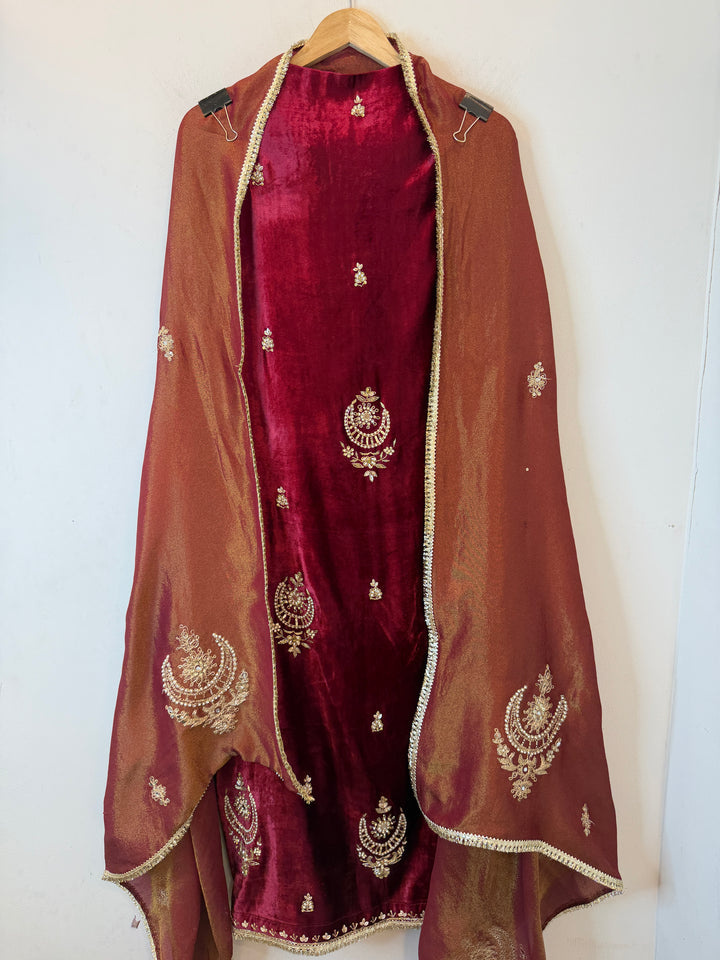Mahveen – Velvet Pearl &amp; Dabka Suit