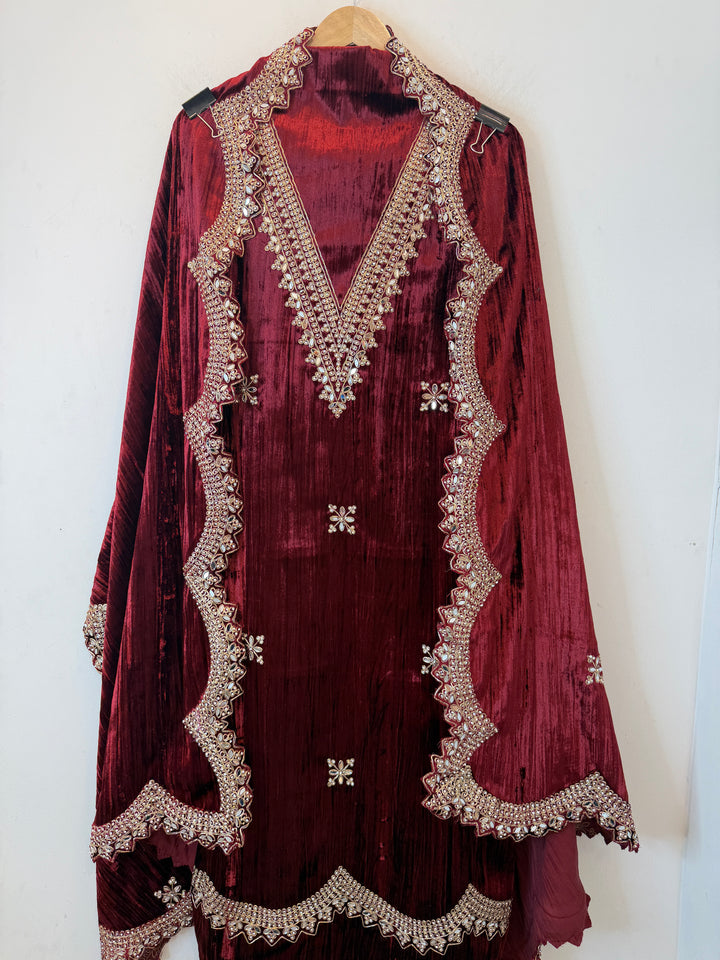 Zerina – Crushed Velvet Mirror Work Suit