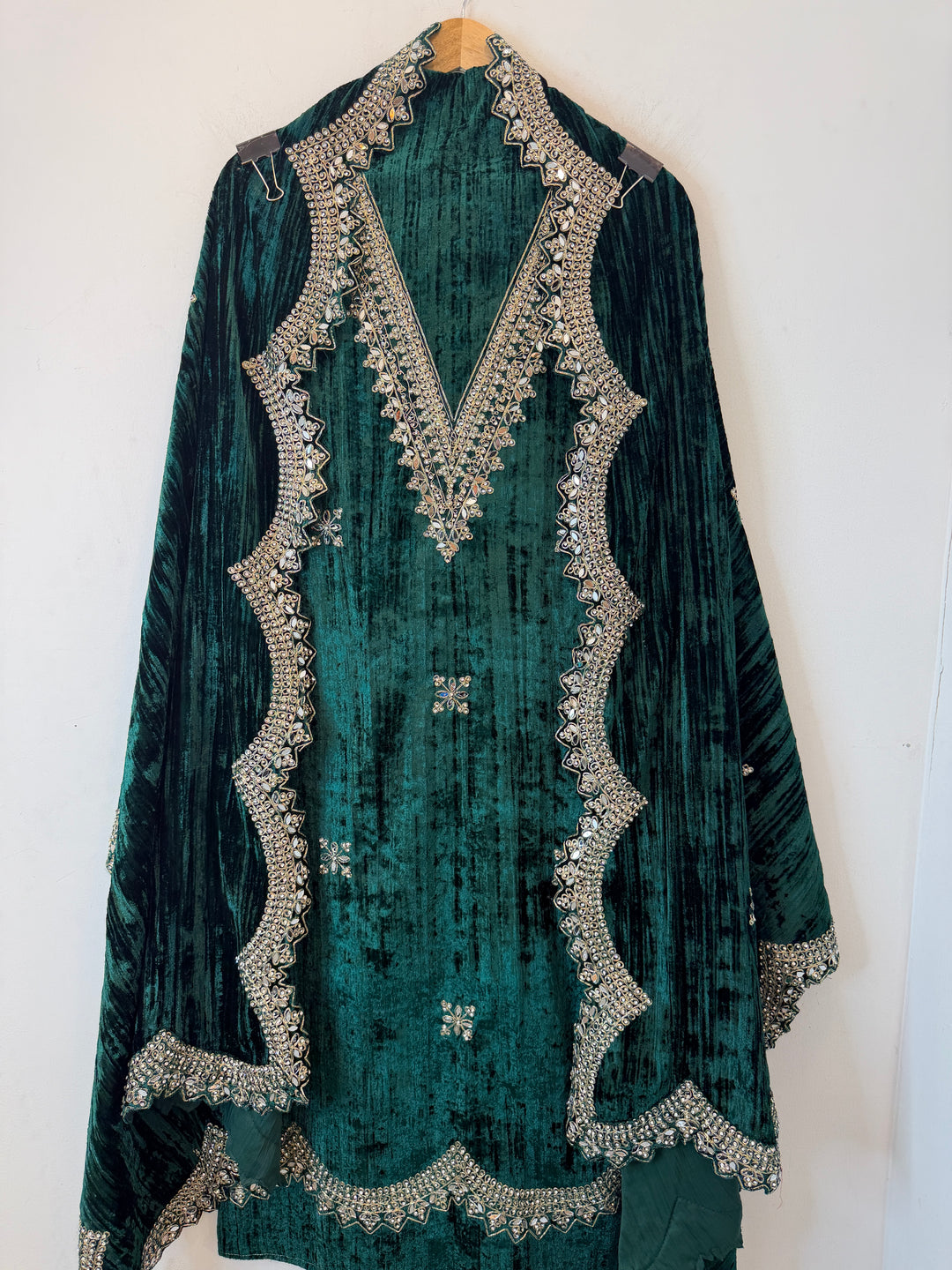 Zerina – Crushed Velvet Mirror Work Suit