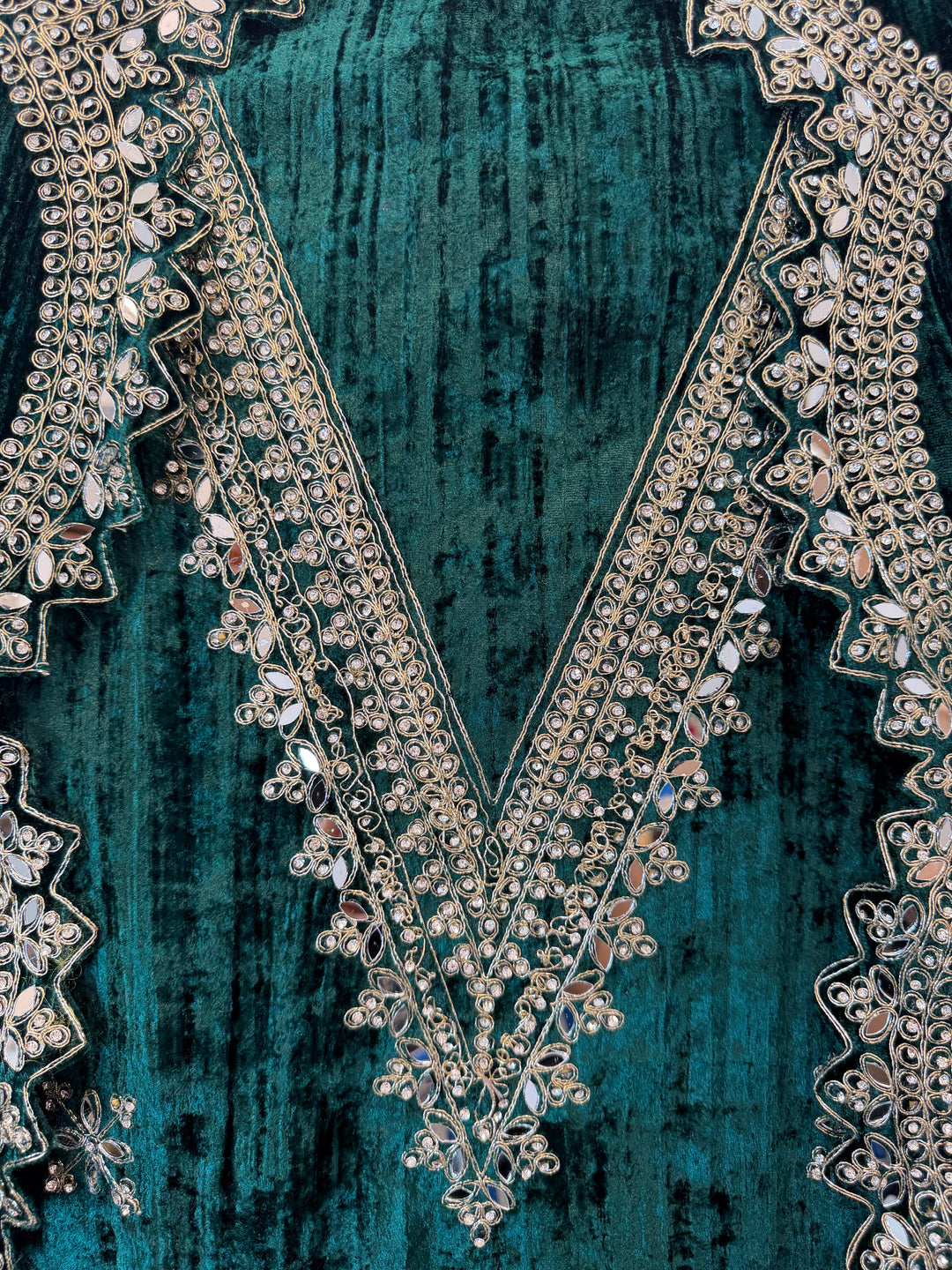 Zerina – Crushed Velvet Mirror Work Suit