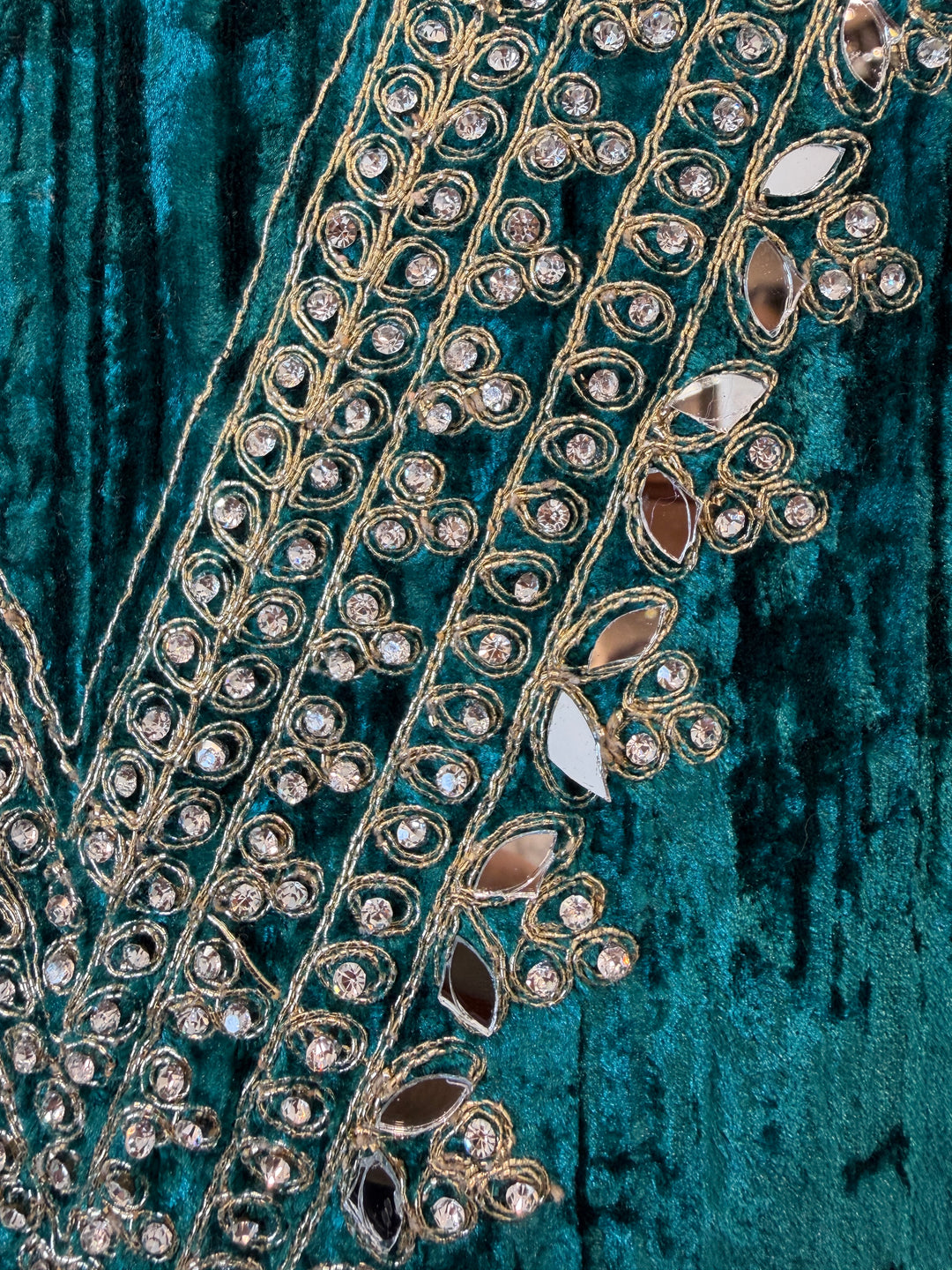 Zerina – Crushed Velvet Mirror Work Suit
