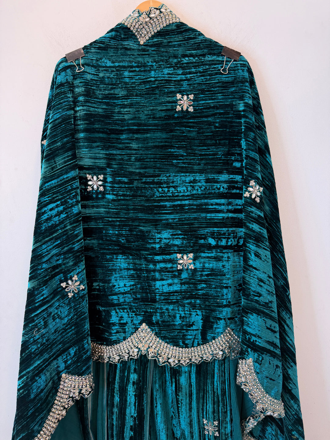 Zerina – Crushed Velvet Mirror Work Suit