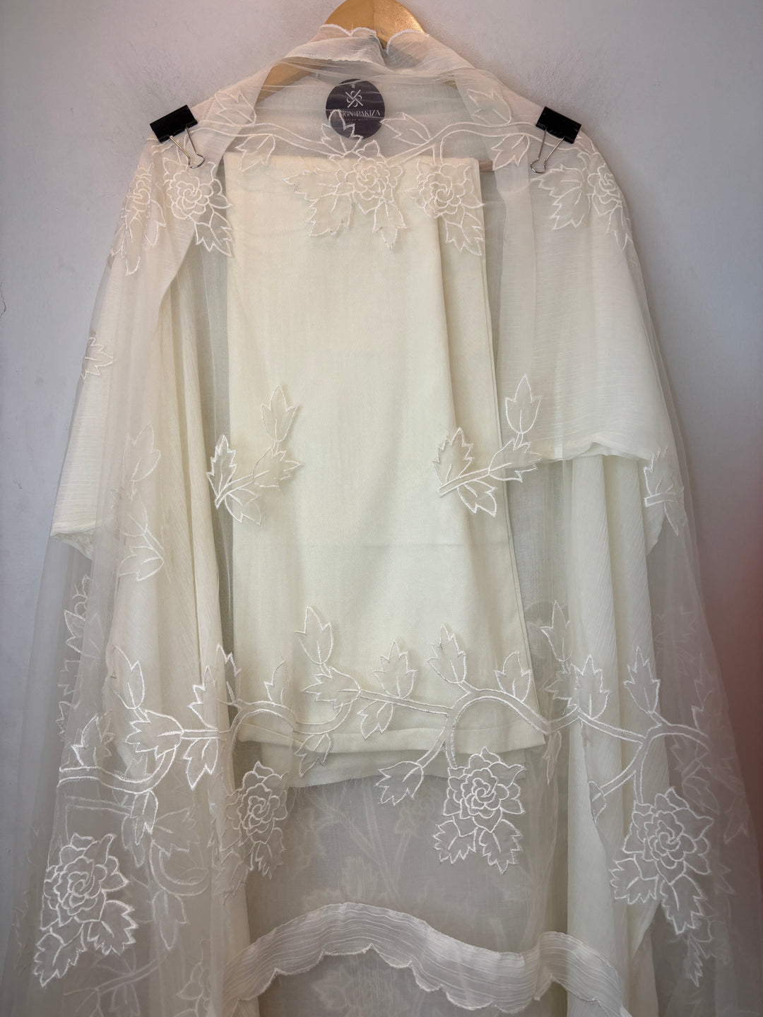 White Crush Mul Appliqué Suit Set with Cutwork Detailing