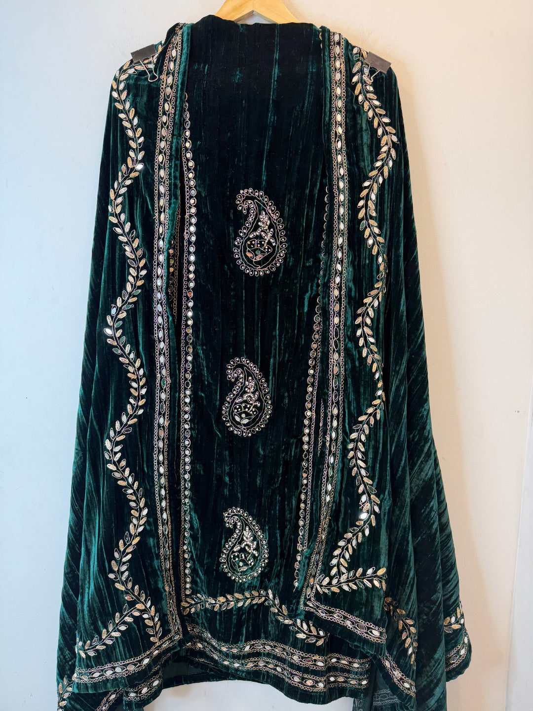 Maizah – Crushed Velvet Ambi Mirror Suit
