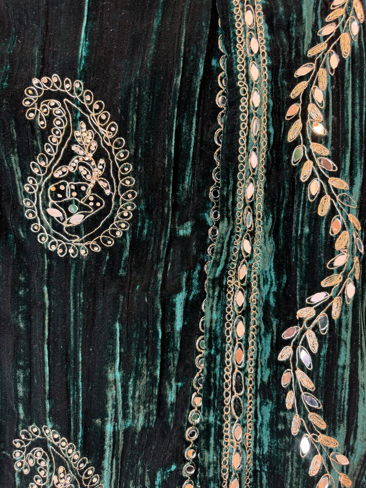 Maizah – Crushed Velvet Ambi Mirror Suit