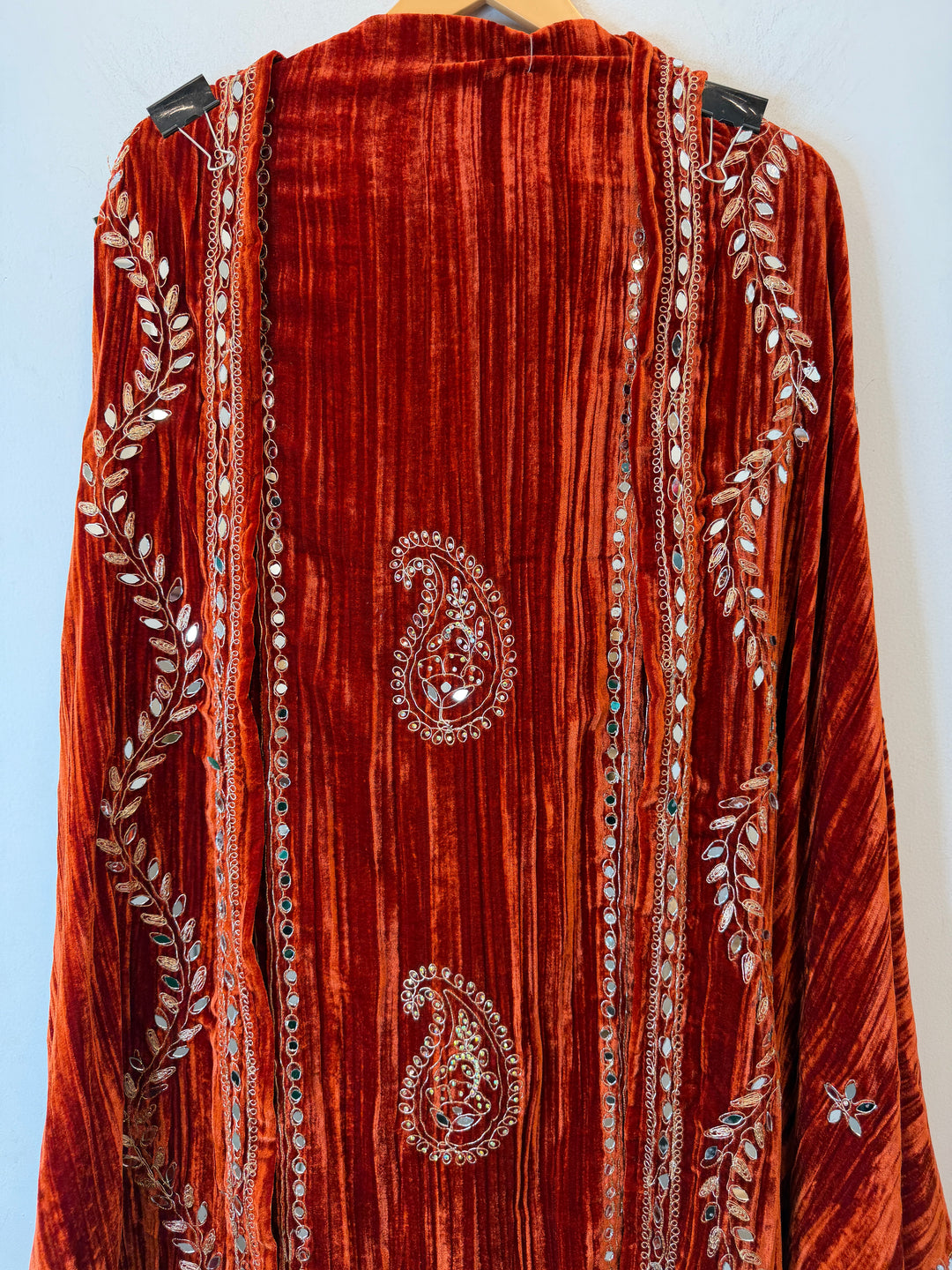 Maizah – Crushed Velvet Ambi Mirror Suit
