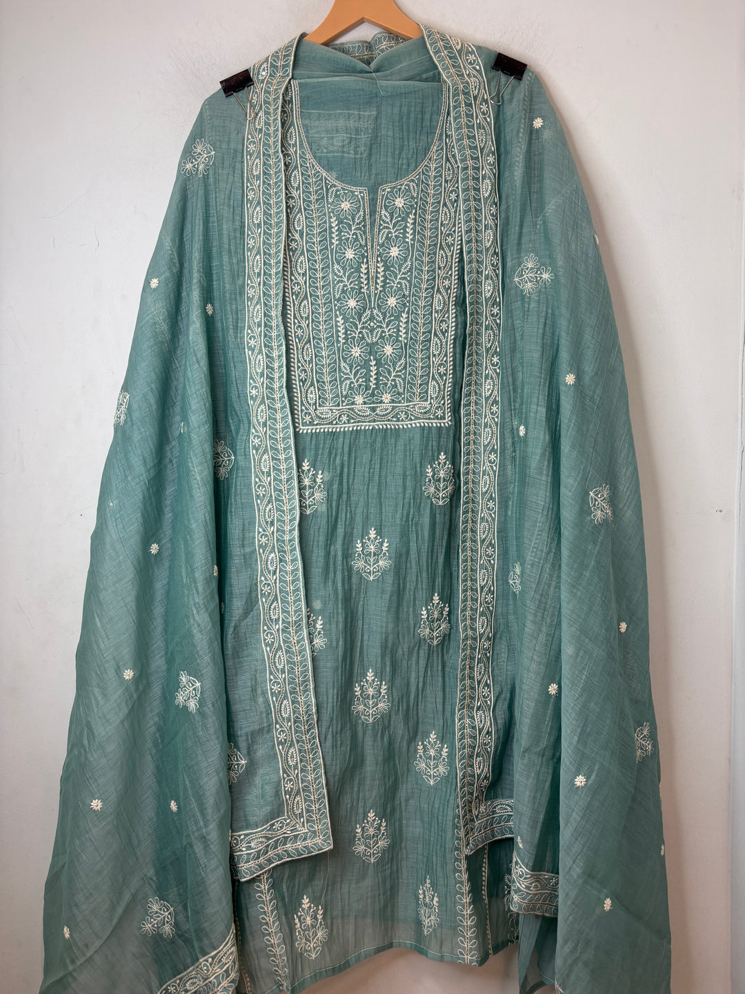 Sea Green Mul Cotton Embroidered Suit Set with Thread Work