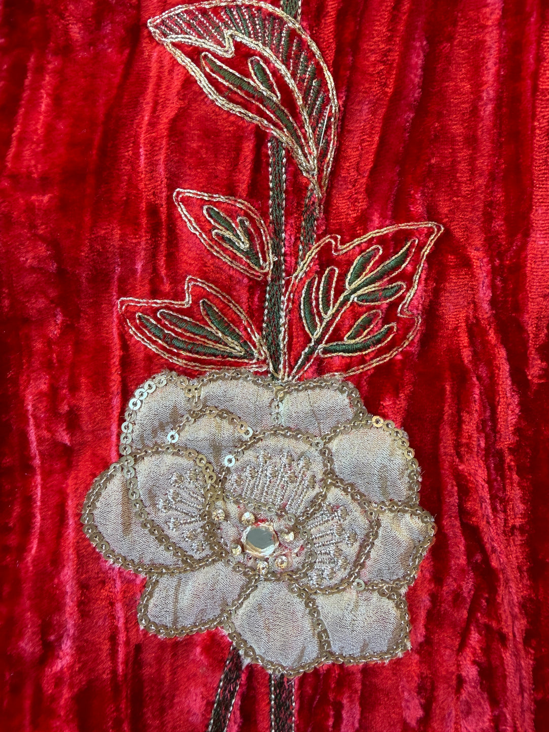Averie – Velvet &amp; Tissue Applique Suit