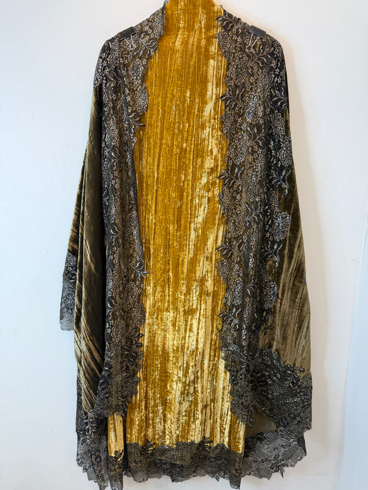 Eshara – Velvet &amp; Chantilly Lace Suit