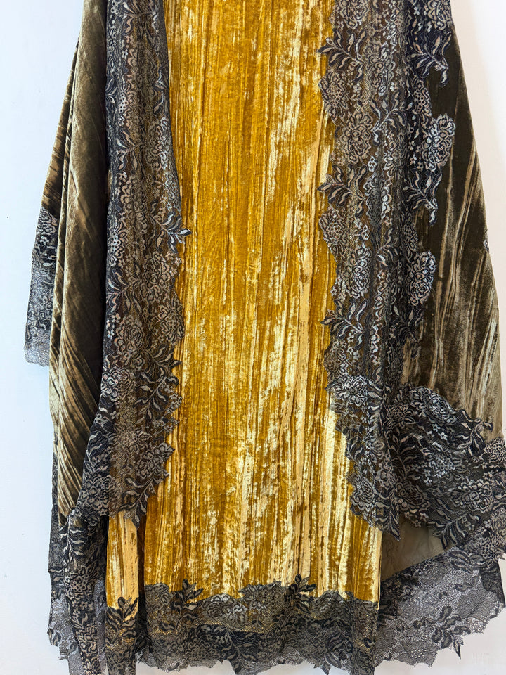 Eshara – Velvet &amp; Chantilly Lace Suit