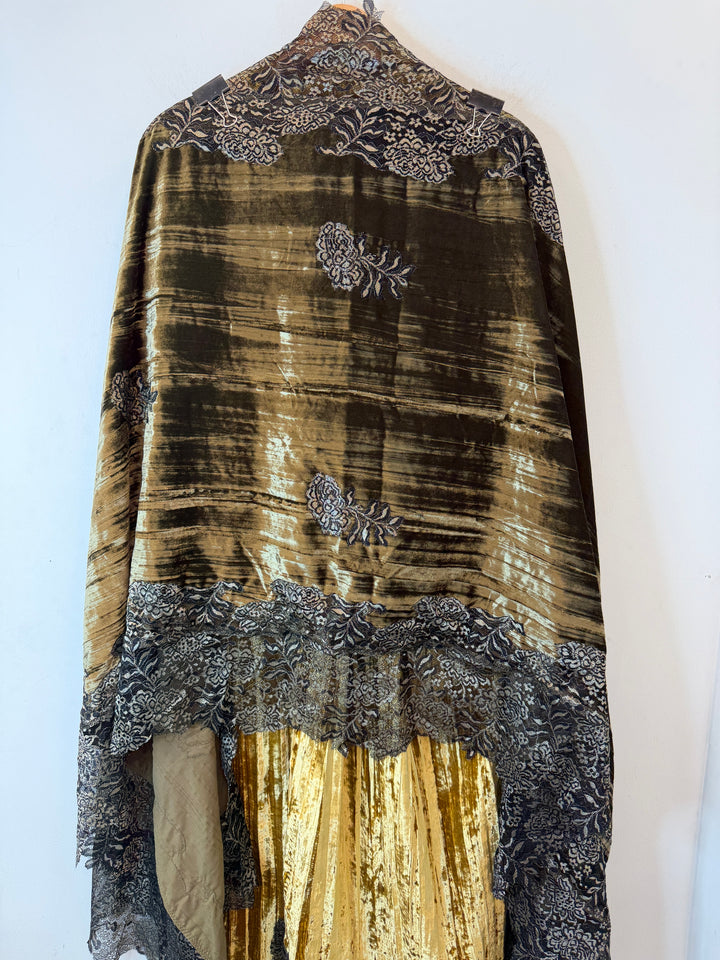 Eshara – Velvet &amp; Chantilly Lace Suit