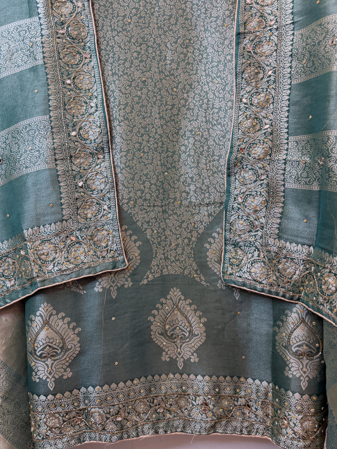Zehana – Tissue Brocade Handwork Suit