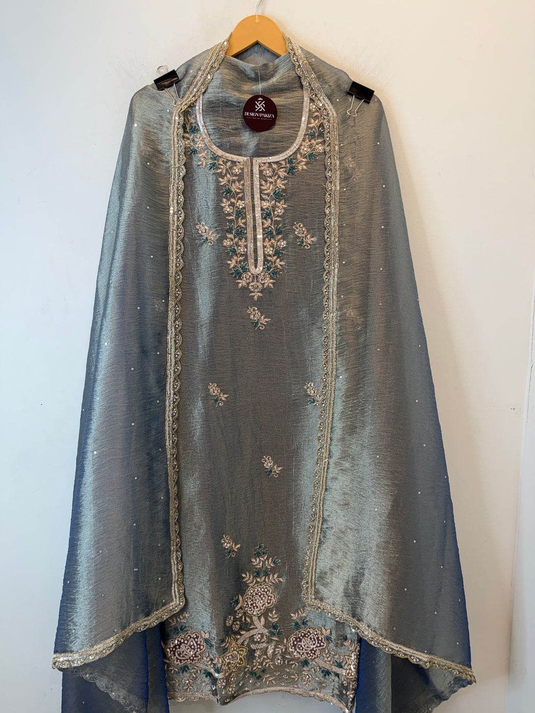 Nayela – Tissue Dabka Handwork Suit