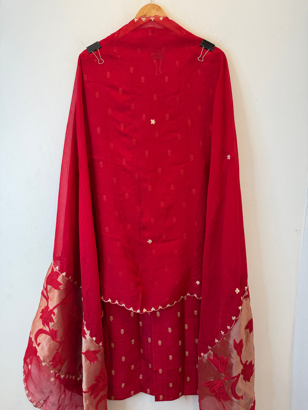 Amaina – Raw Silk Dori Work Suit