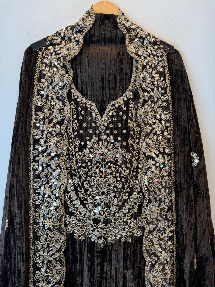 Reynah – Crushed Velvet Mirror Dori Suit