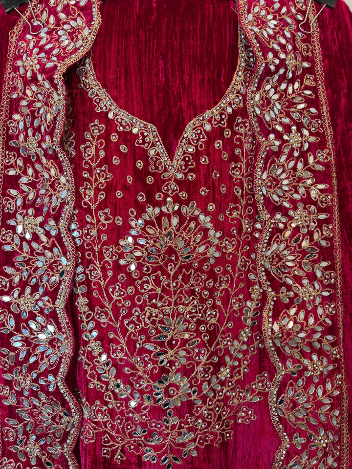 Reynah – Crushed Velvet Mirror Dori Suit