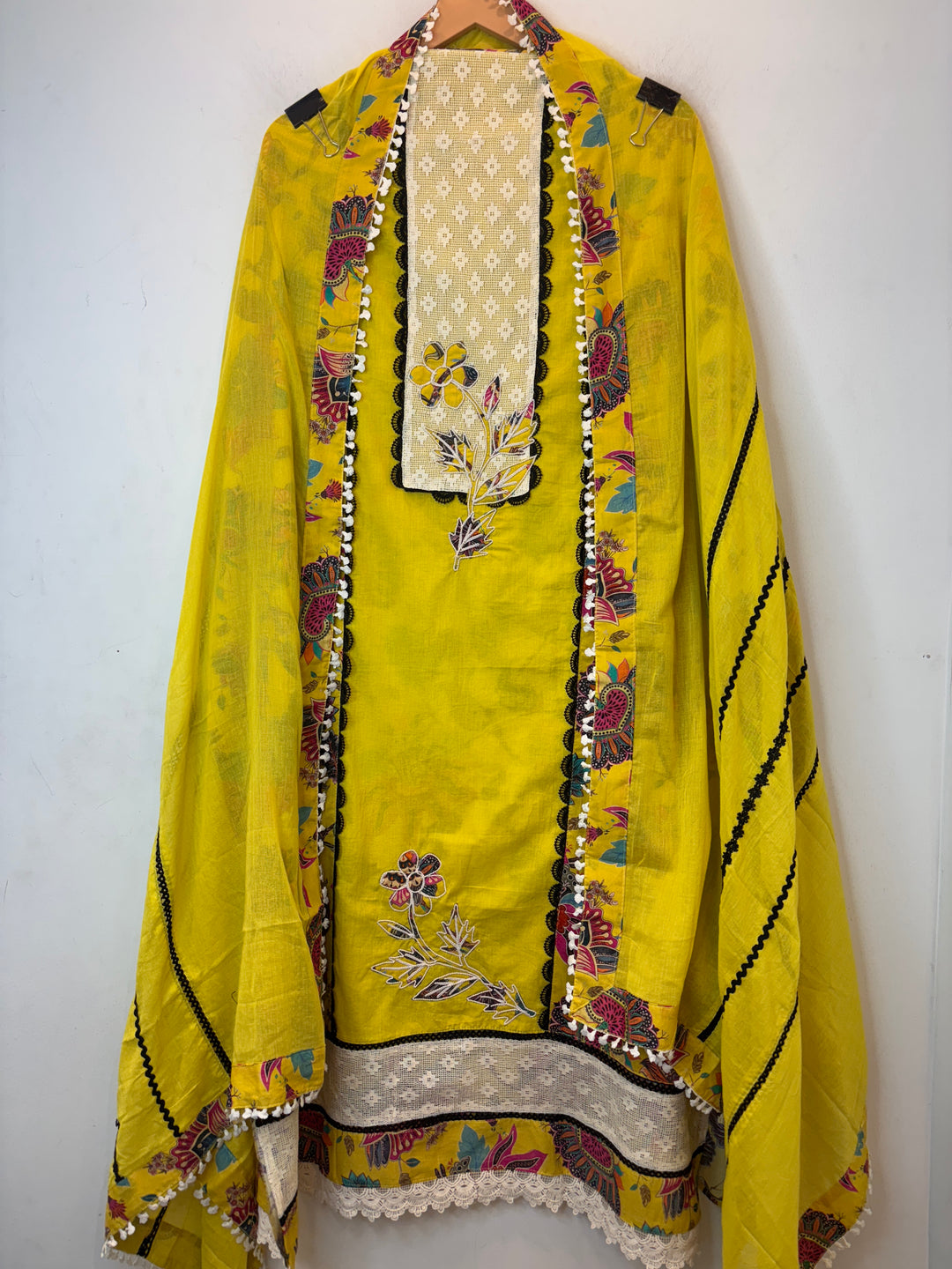 Pure Cotton Printed Suit Set with Jute &amp; Appliqué Detailing
