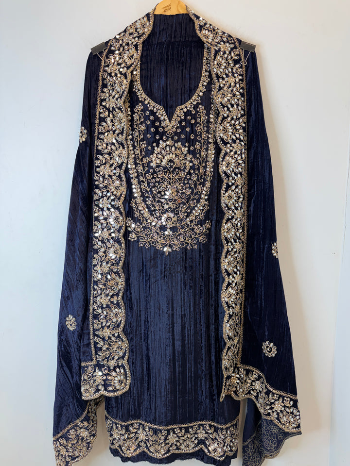 Reynah – Crushed Velvet Mirror Dori Suit
