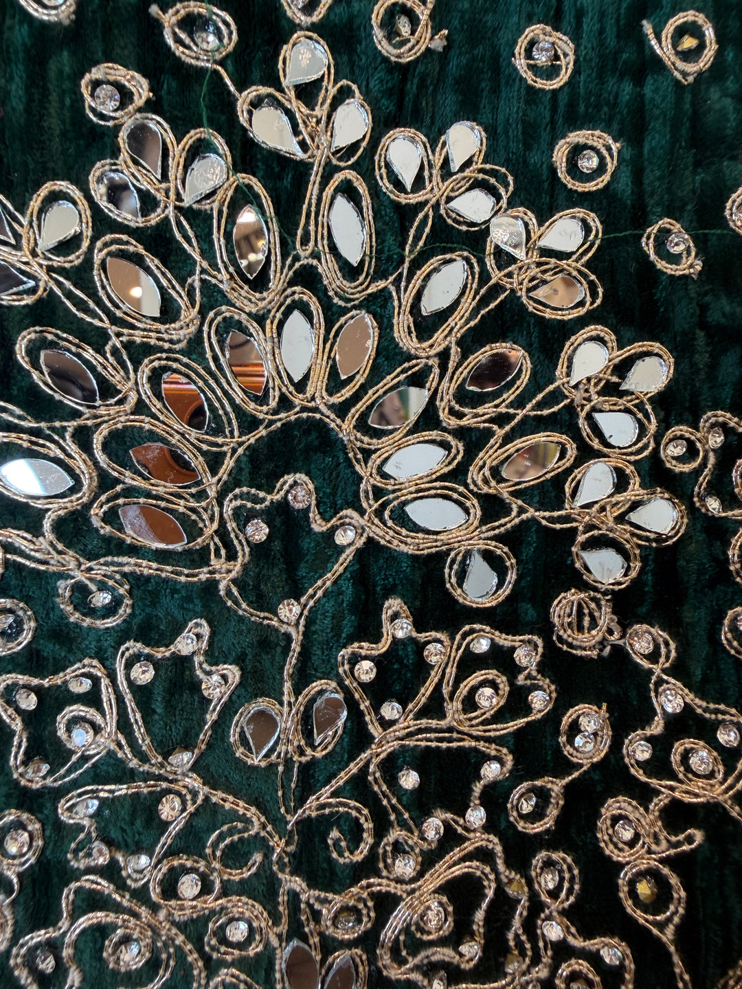 Reynah – Crushed Velvet Mirror Dori Suit