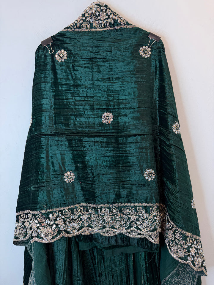 Reynah – Crushed Velvet Mirror Dori Suit