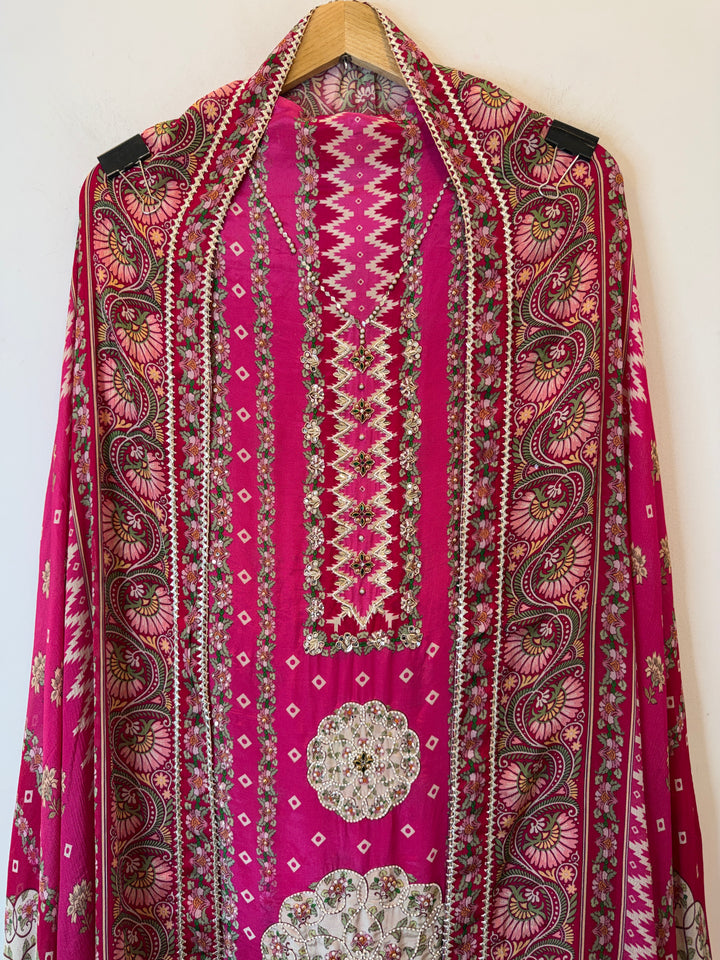 Arvisha – Crepe Digital Handwork Suit