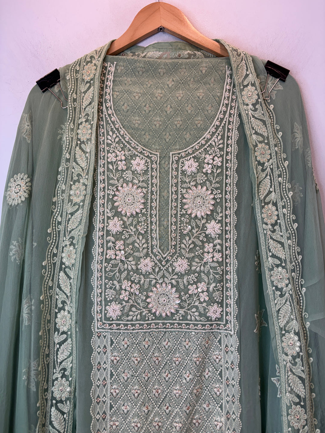 Green Georgette Embroidered Suit Set with 3D Floral &amp; Zari Work