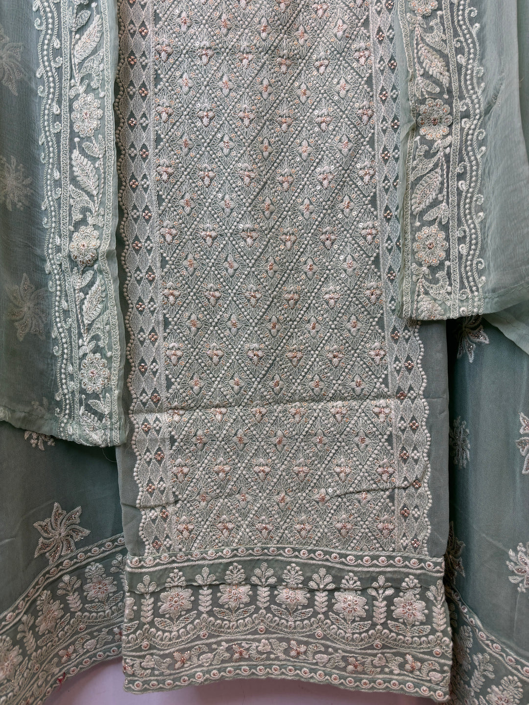 Green Georgette Embroidered Suit Set with 3D Floral &amp; Zari Work