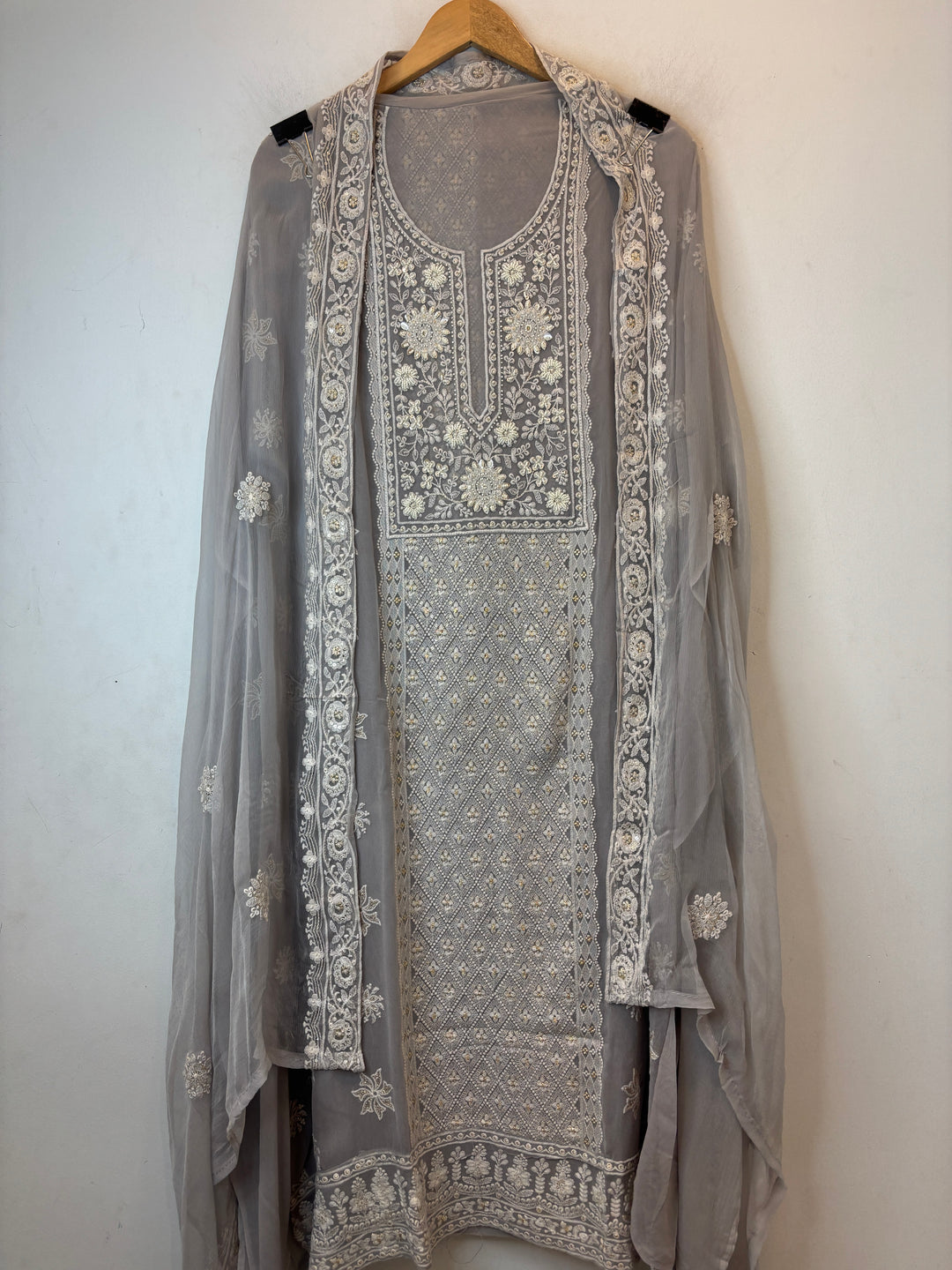 Grey Georgette Embroidered Suit Set with 3D Floral &amp; Zari Work