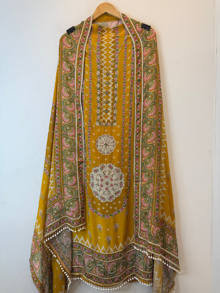 Arvisha – Crepe Digital Handwork Suit