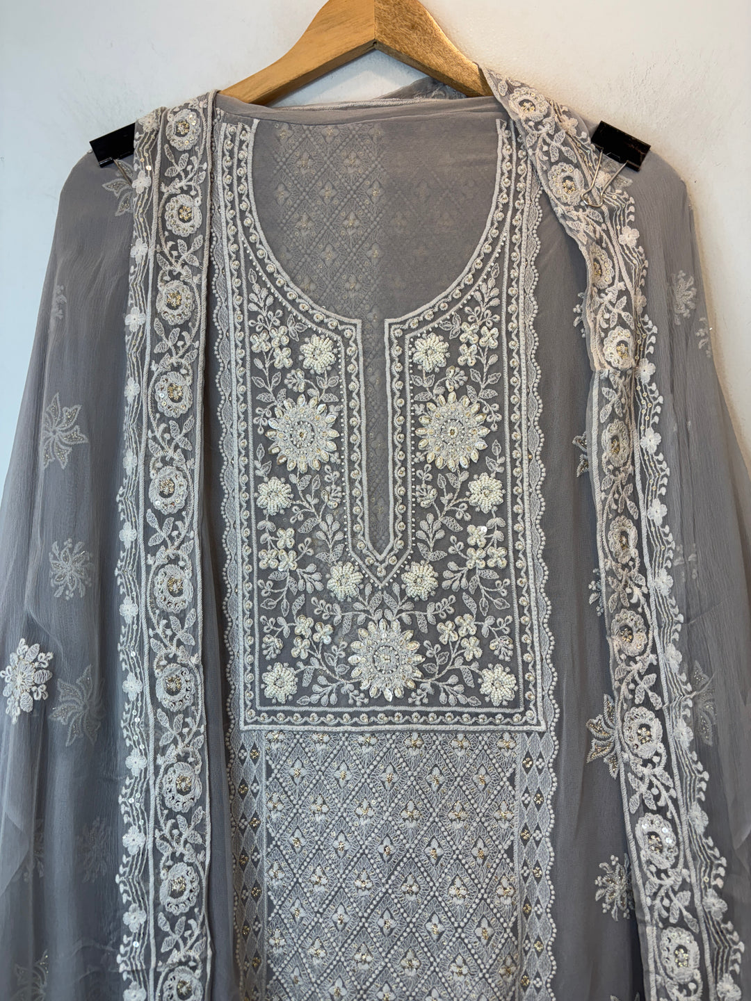 Grey Georgette Embroidered Suit Set with 3D Floral &amp; Zari Work
