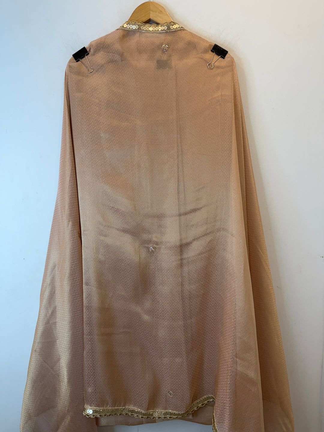 Zarifa – Self-Weaved Tissue Suit