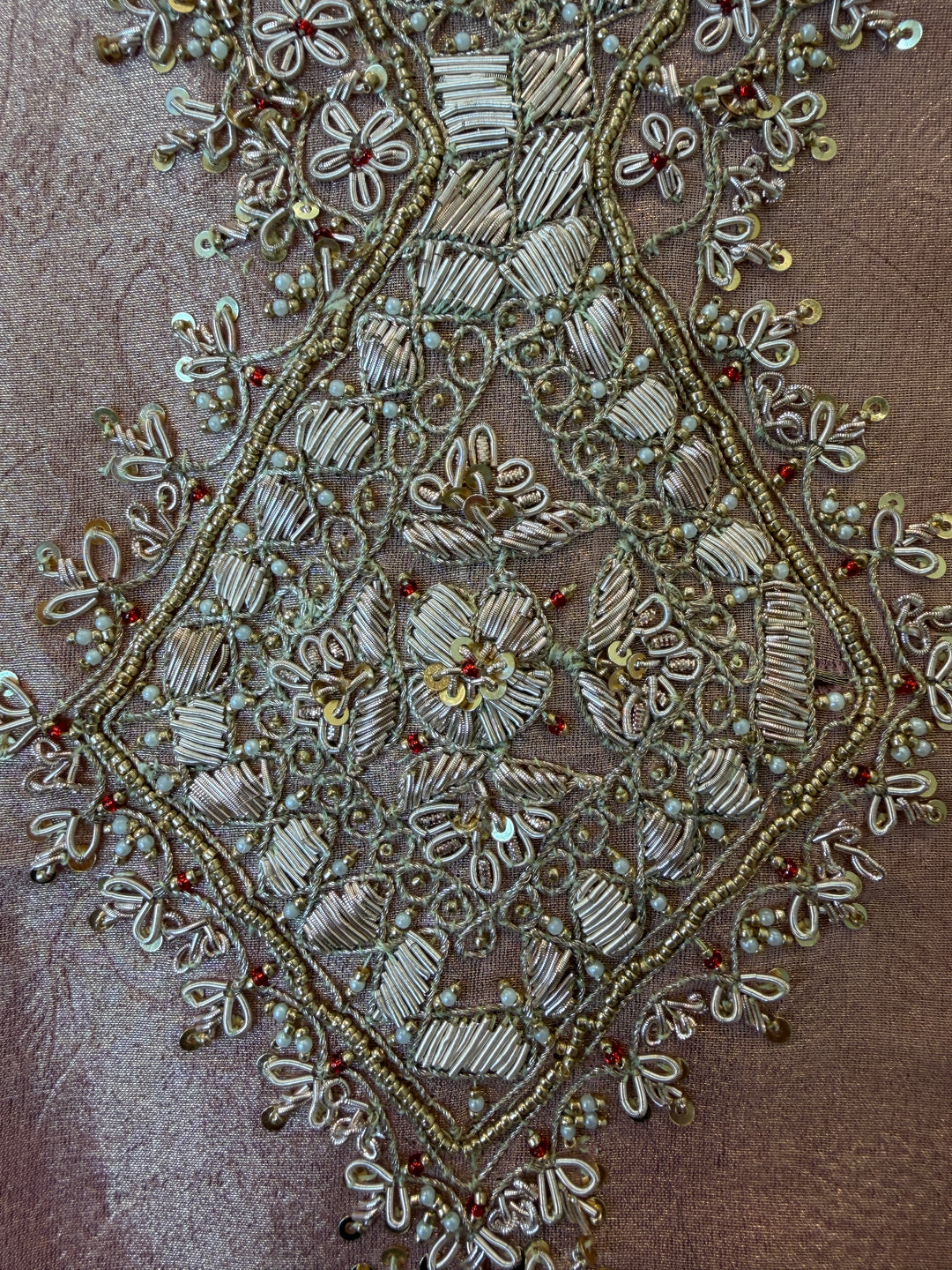 Zarifa – Self-Weaved Tissue Suit